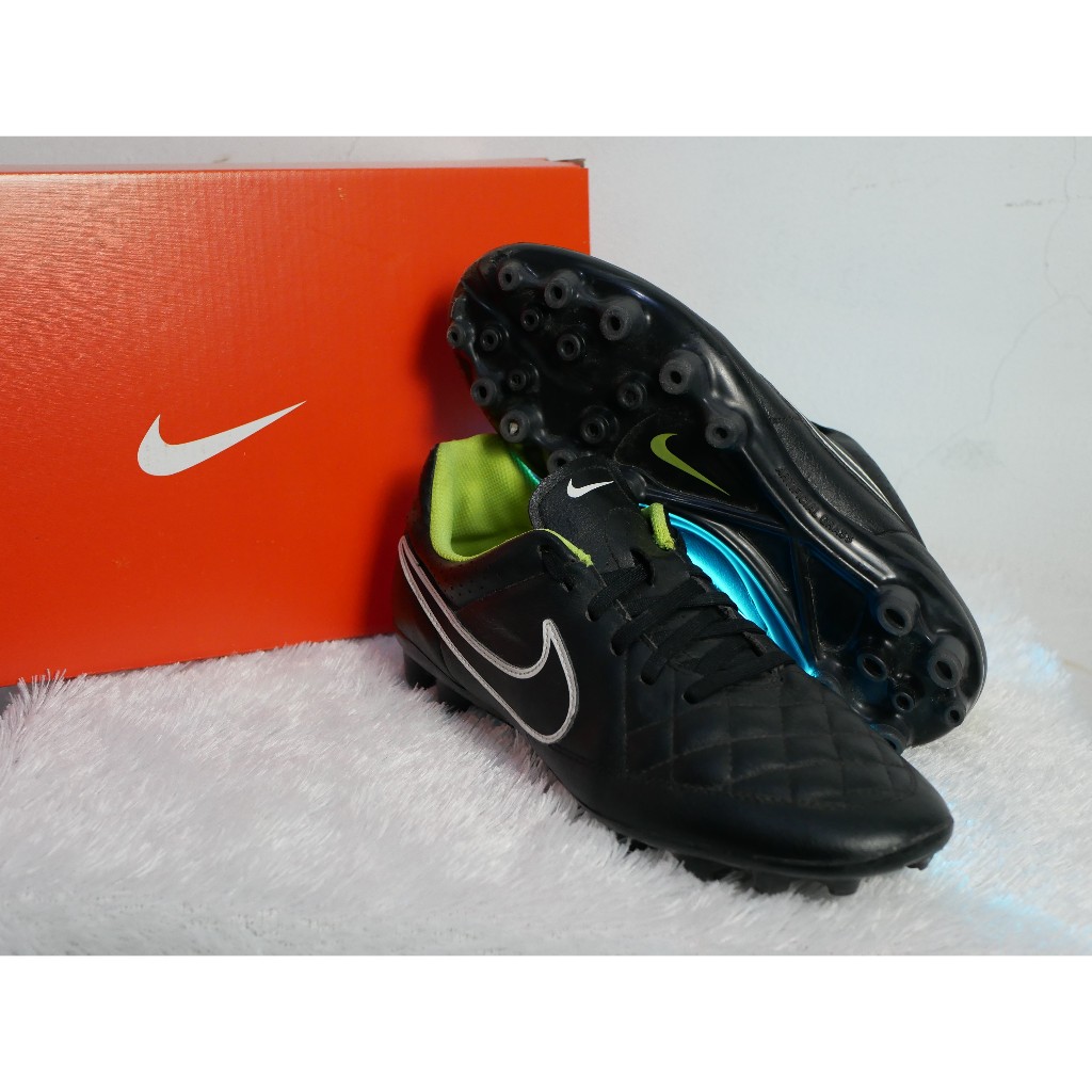 Sepatu Bola Nike Tiempo Genio Leather AG Black 631285-017 Second Original