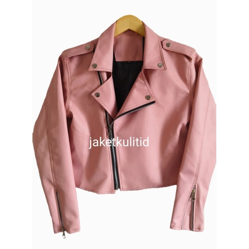 Jaket Kulit Wanita Crop Pink
