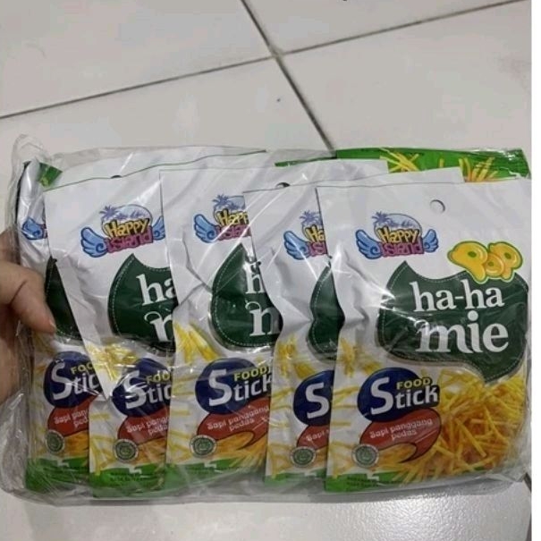 

HA-HA MIE / RASA SAPI PANGGANG PEDAS / ISI 10 PCS / JAJANAN ANAK / SNACK / CEMILAN / GROSIR