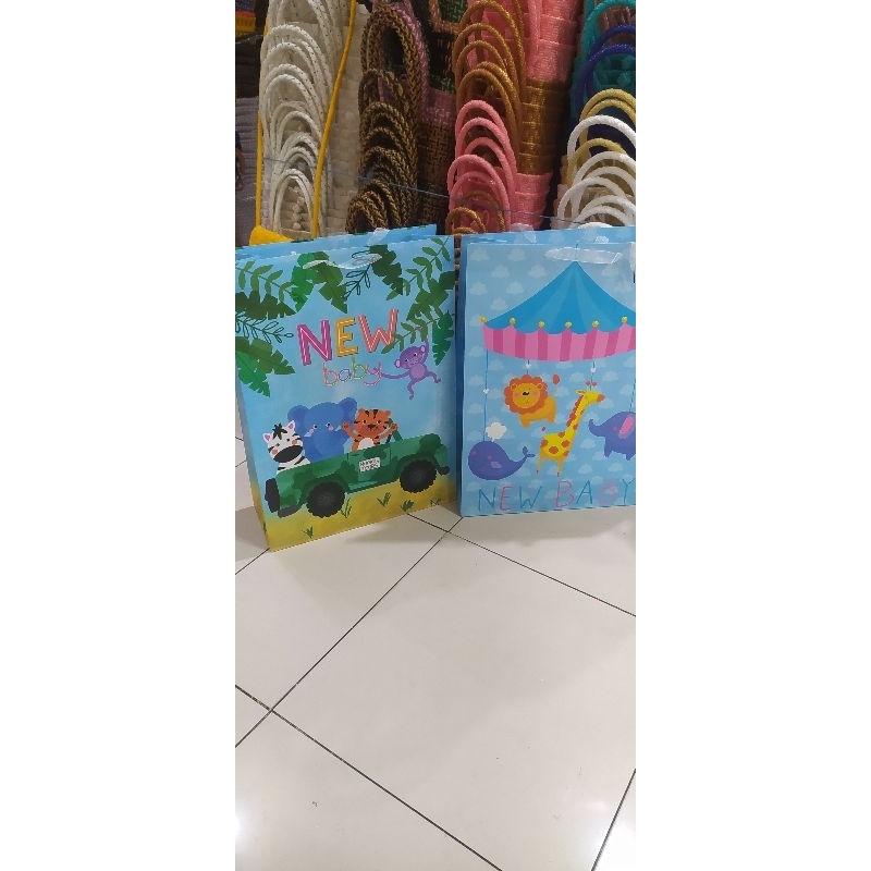 

paper bag jumbo ulang tahun new bahan glossy isi 12 pcs terlaris dan termurah