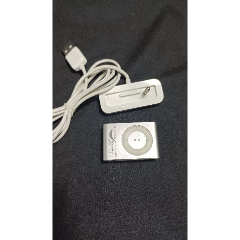 ipod shuffle gen 2 + charger