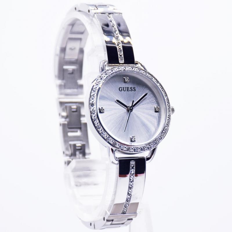 promo terbaru 100% asli jam wanita Guess Watch Silver  - GW0022L1 original resmi