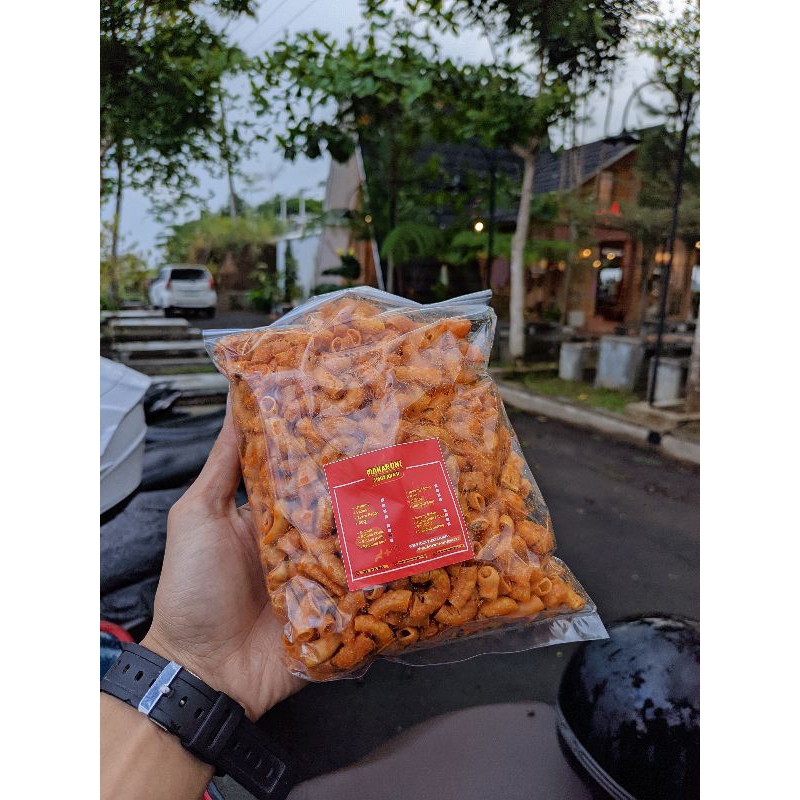 

MAKARONI AMBYARRR KRIUK PEDAS GURIH 250 GRAM