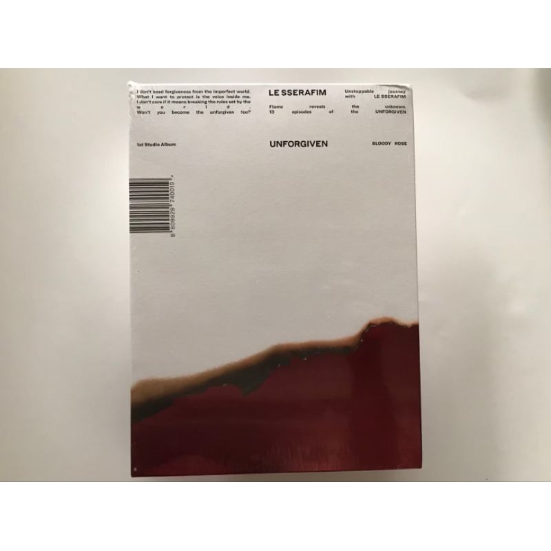 READY STOCK LE SSERAFIM - [UNFORGIVEN] PHOTOBOOK BLOODY ROSE