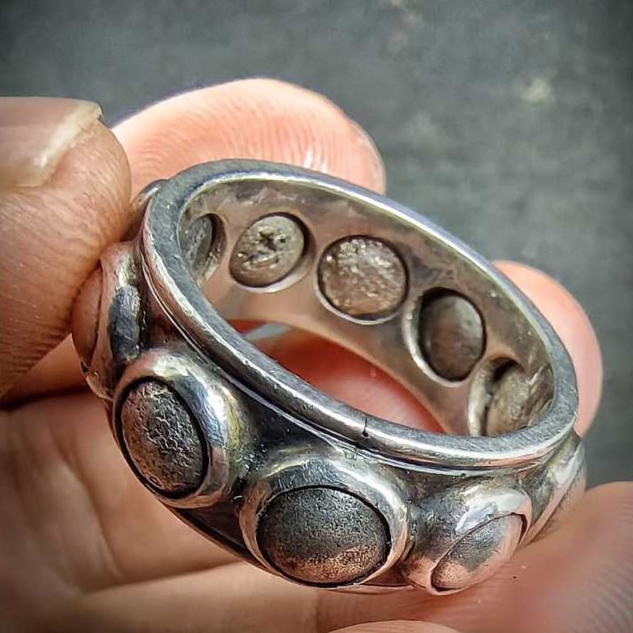 10 Powerful Holy Ring, Ajahn O