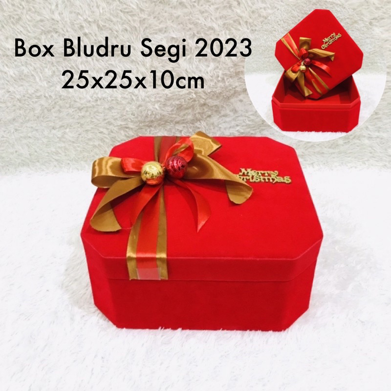 

Box Bludru Segi / Box Natal / Hamper Natal 2023