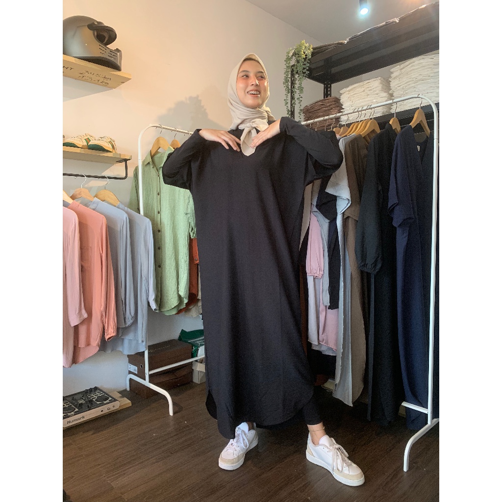 Kaftan V-Neck Long Amna gamis Kaftan Modern Simple Elegant