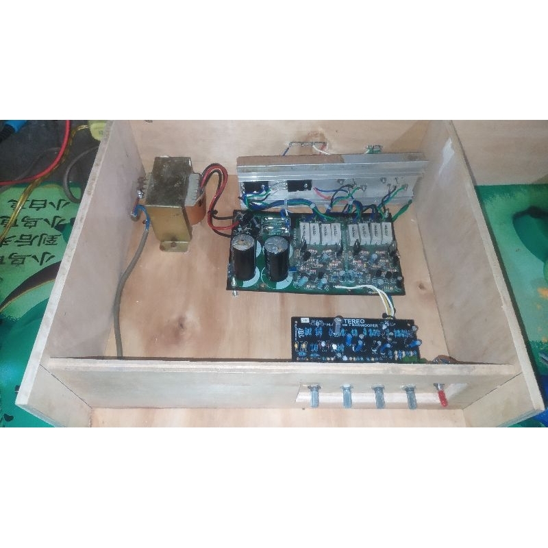 box ampli dari triplek minimalis