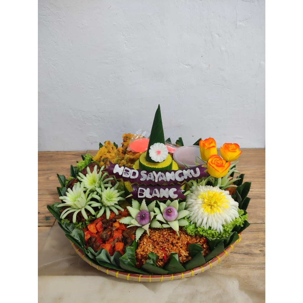 

NASI TUMPENG PAKET LENGKAP PORSI 20 MENU AYAM