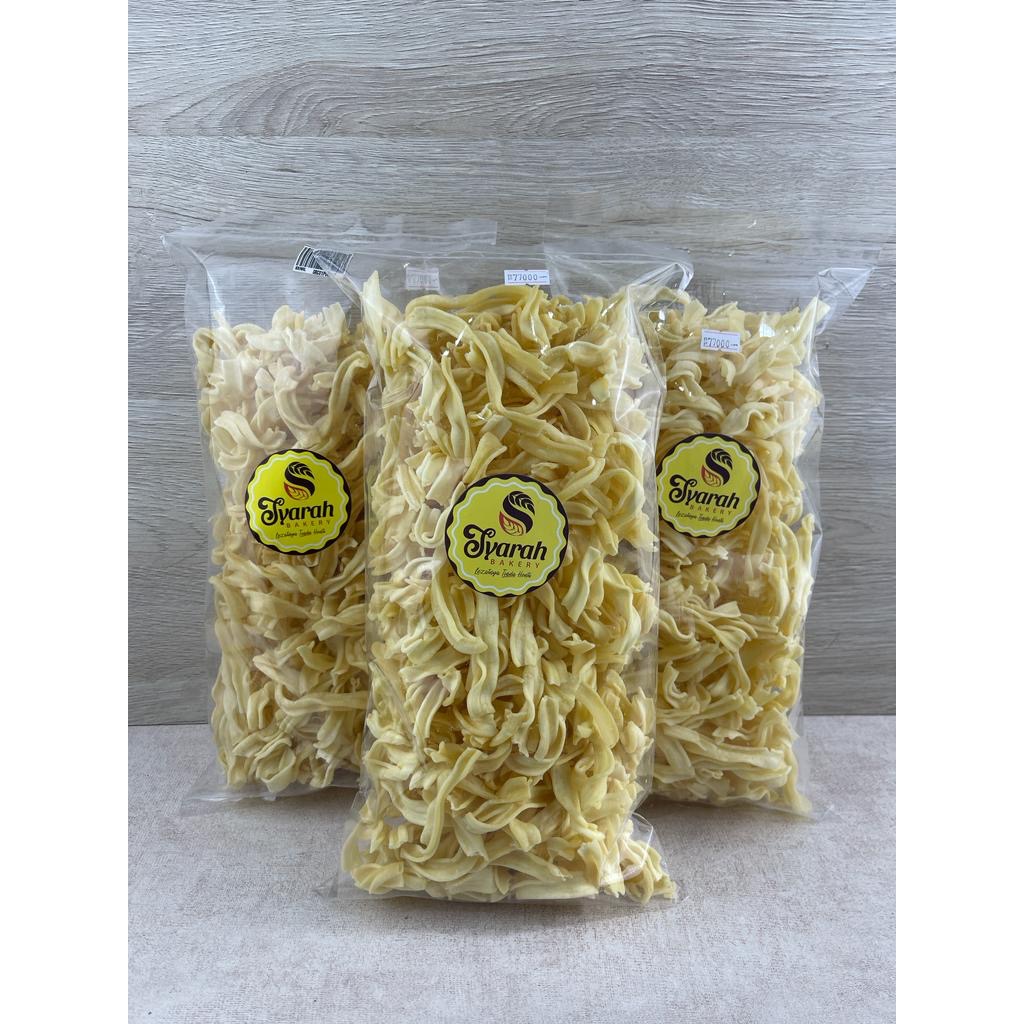 

STIK KEJU KRIWIL SYARAH BAKERY / MAKANAN KHAS BENGKULU / OLEH OLEH KHAS BENGKULU