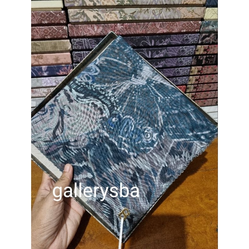 The Farsha Series by Buttonscarves (stone)