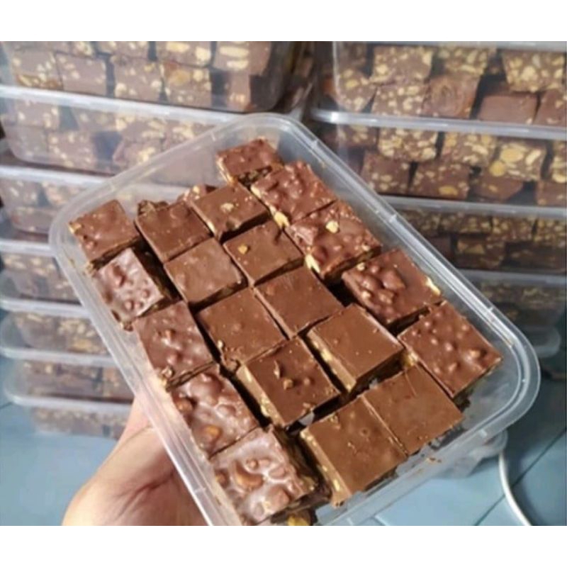 

COKLAT PATAHAN KUBUS 500gr