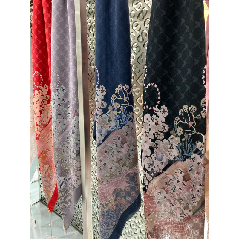 Buttonscarves jubilation Series ready