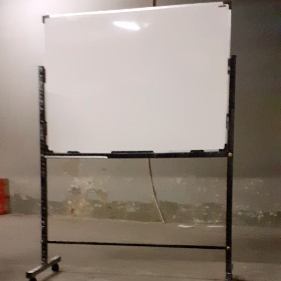 

white board Non Magnetik double Face 60 × 90