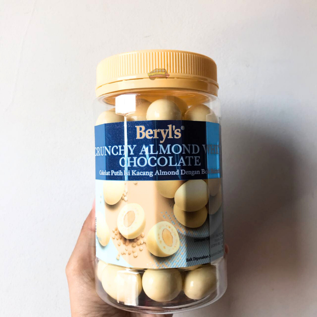 

Coklat Beryl's Almond White Jar 380gr