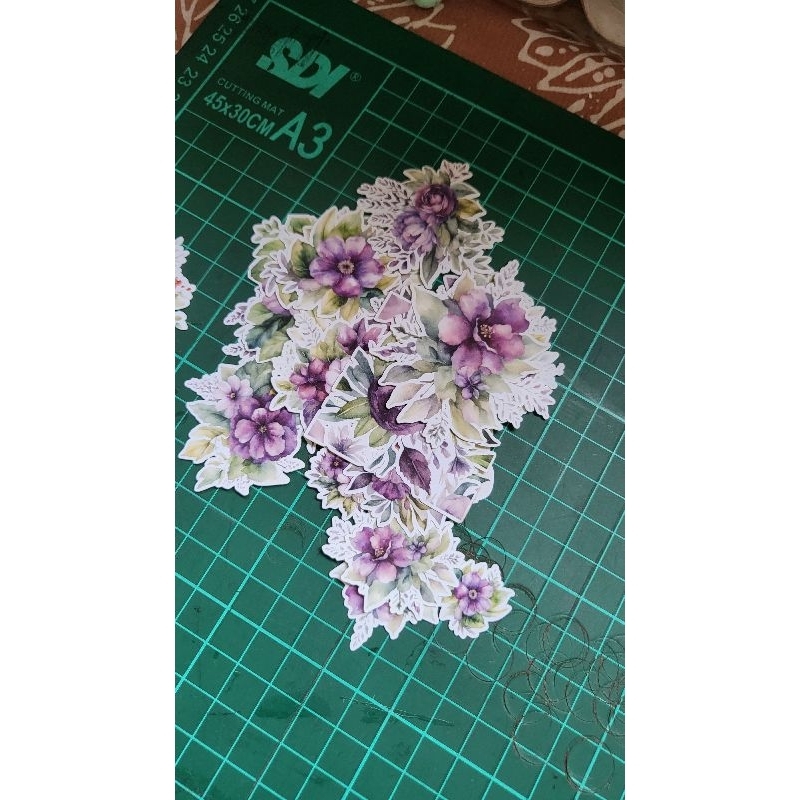 

20pcs vintage stickers purple flowers
