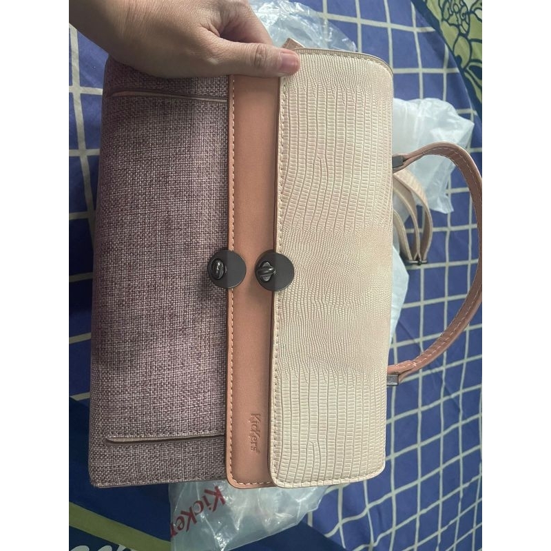 preloved tas selempang kickers wanita