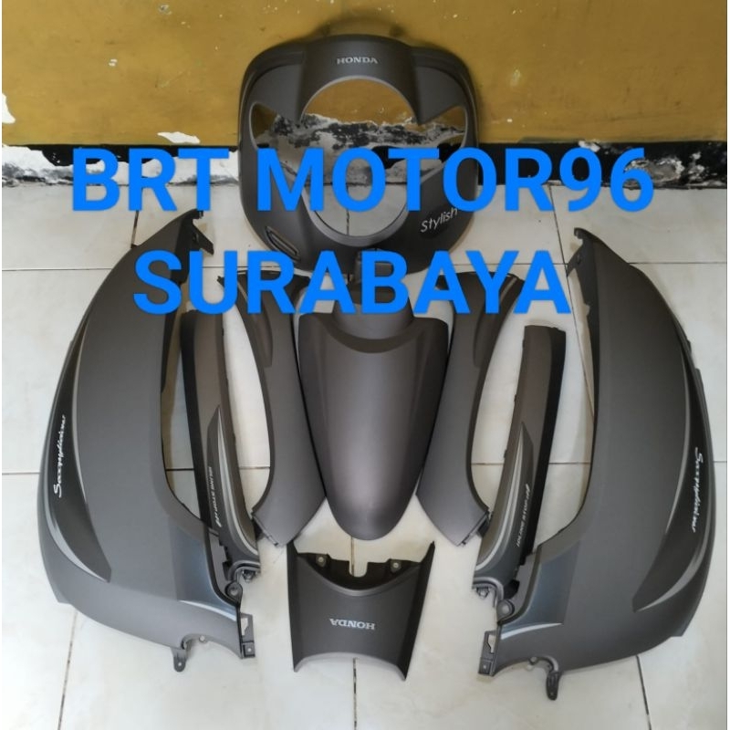 Cover body set Scoopy 2018 gray doff