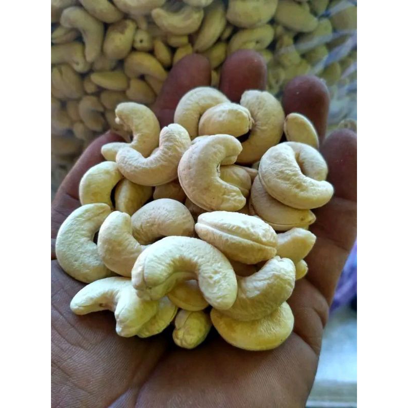 

kacang Mede,mete utuh mentah 1kg asli Wonogiri