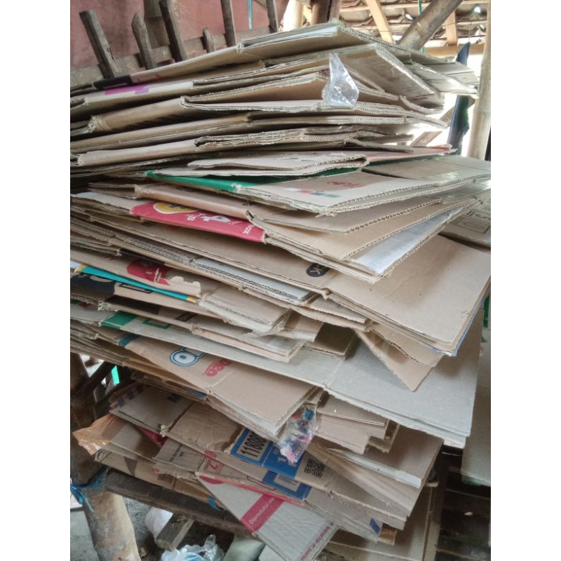 

kardus kondisi 90 % baik, harga 1 kg 3000