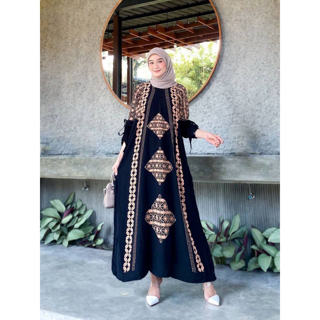Aktsara Batik - Duma Kaftan Kelalawar Kaftan Batik Pekalongan