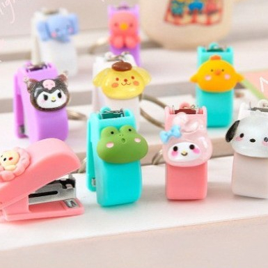 Staples Mini Lucu Stapler Karakter Gantungan Kunci /Staples Lucu Mini Hekter Mini Improt