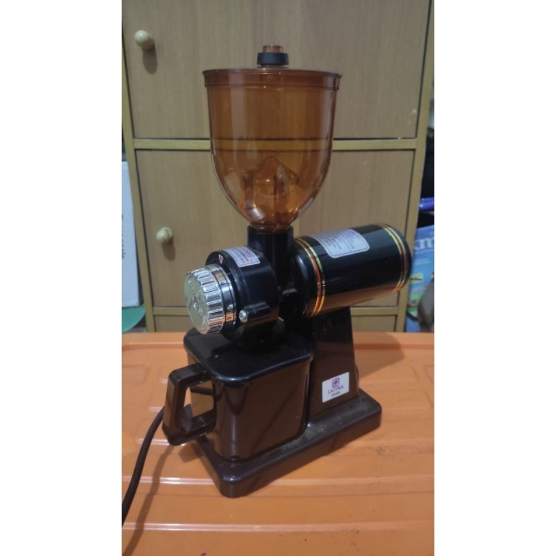 Penggiling kopi coffee grinder Latina 600N original kondisi bekas