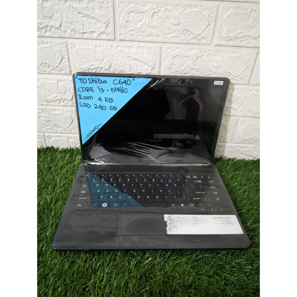 TOSHIBA C640 CORE I3-M380 RAM 4GB SSD 240GB 14 INCH (2647)