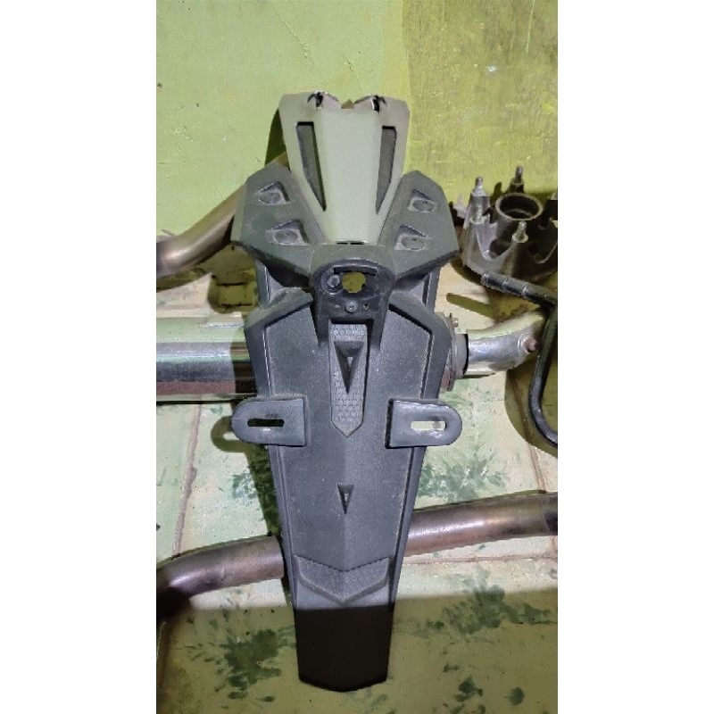 Spakbor Belakang Mx King Coak