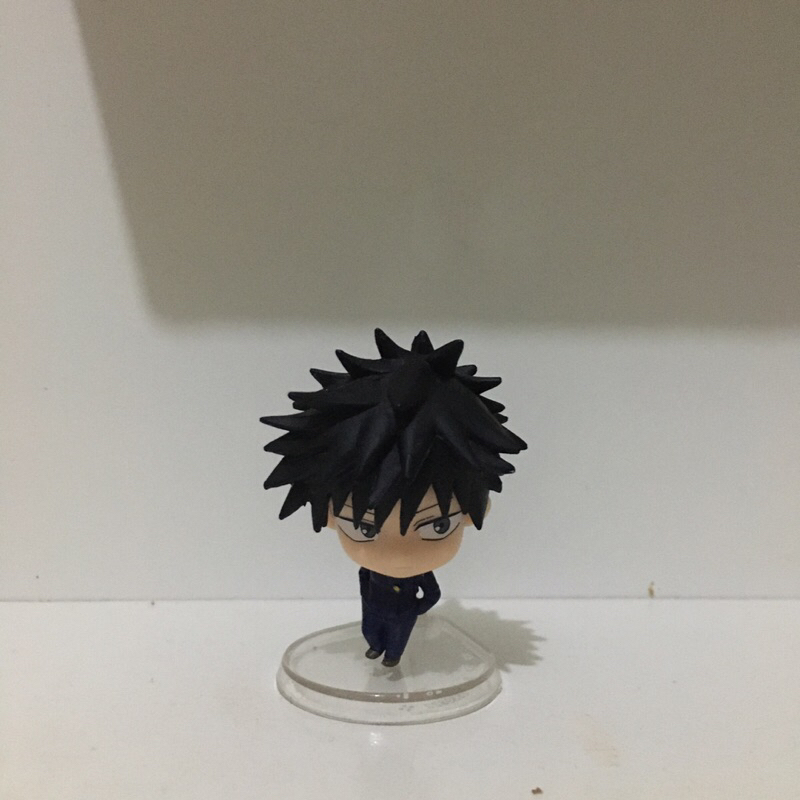 Capsule figure megumi fushiguro jujutsu kaisen official