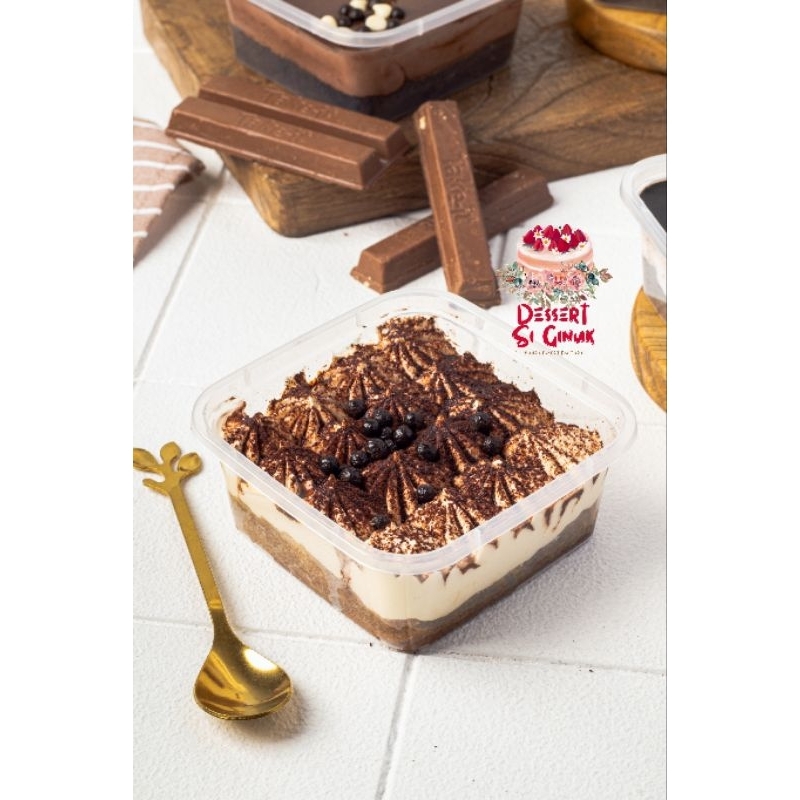 

Tiramisu Cake Dessert box 200ml