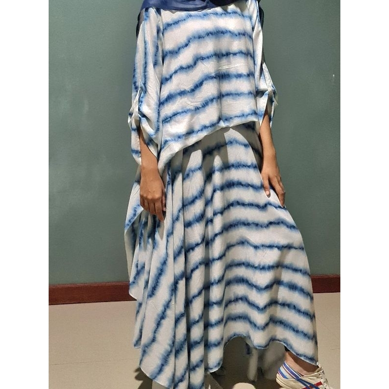 Miss Calya by Mia Lestari - Gamis / Dress Murah Kekinian Bahan Berkualitas Motif Putih Garis Biru Ga
