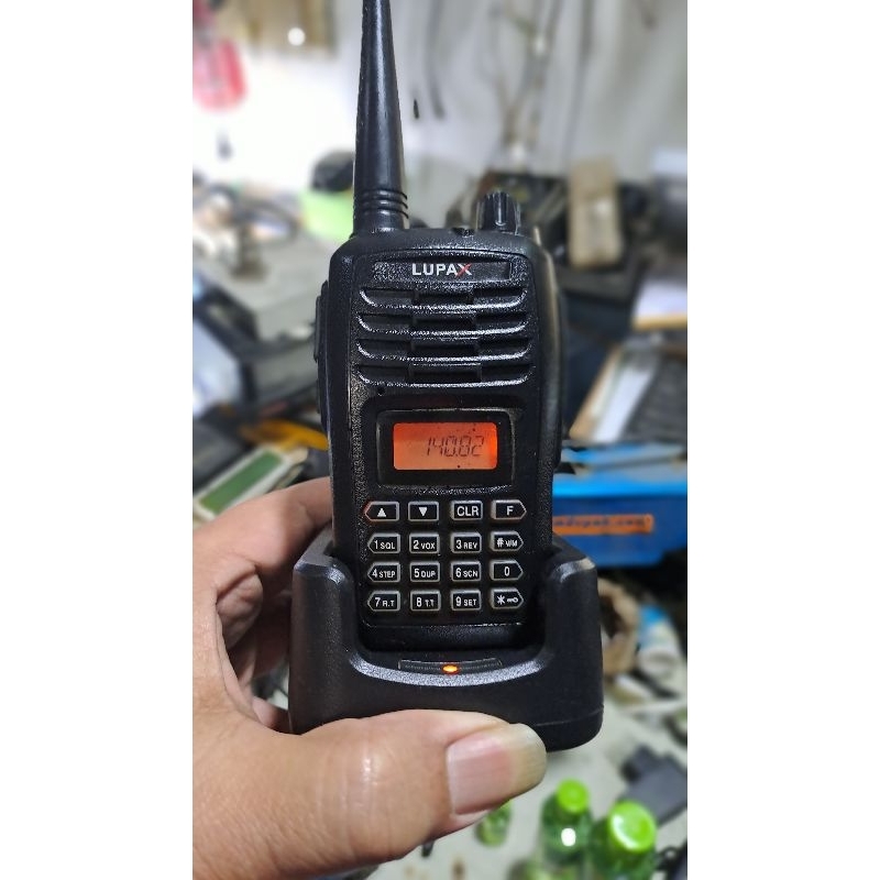 Ht Lupax T550 Vhf Ht Lupax T-550 Terbaik dan Bandel Frekuensi VHF 136.000 Mhz sd 175.000 Mhz Normal 