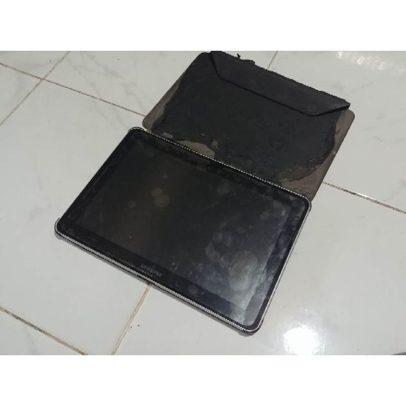 Samsung Galaxy Tab GT-P7500