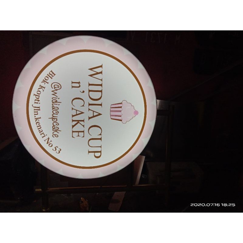 Neon Box Bulat Kotak Oval 80 cm