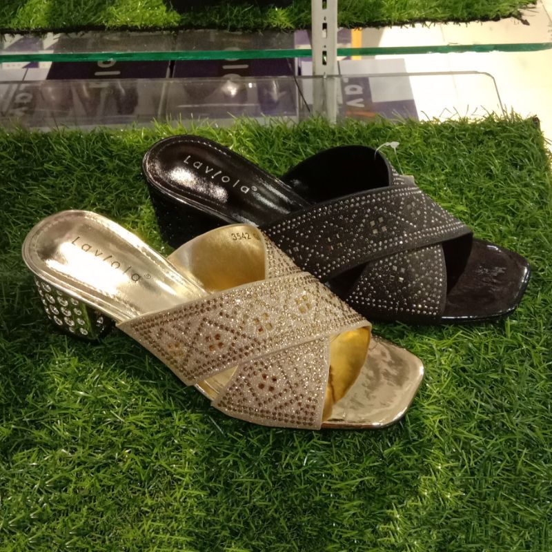 HEELS MENGKILAP HEELS KONDANGAN ACARA FORMAL PERNIKAHAN WARNA GOLD DAN HITAM GLOSI BENING ANGGUN DAN