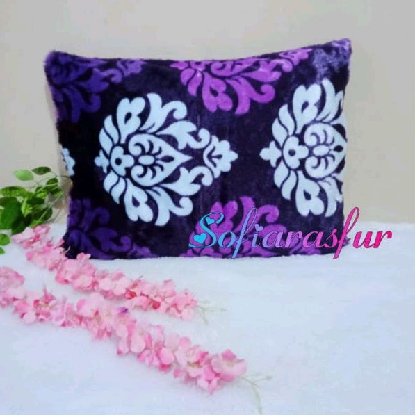 Sarung Bantal Karakter Bulu / Sarung Bantal Motif
