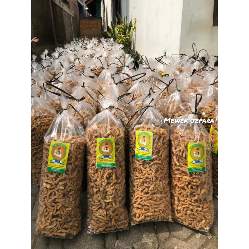 

kripik usus