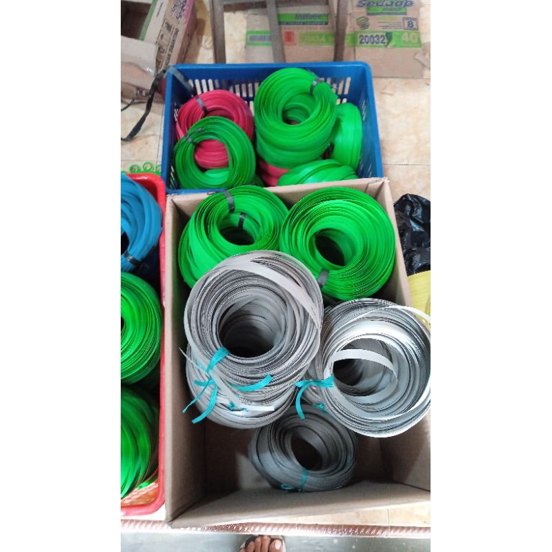 

sendaren sawangan/gebang/tali peti /tali kaca berkualitas dan tipis +-70meter an