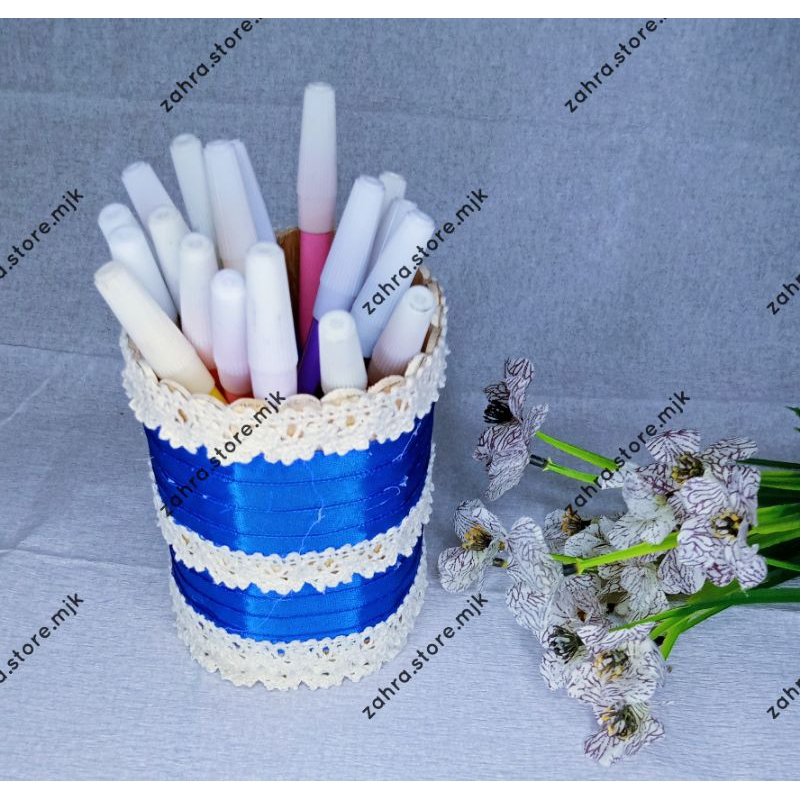 

Prakarya kerajinan tangan | tempat pensil stik es krim | handmade | kerajinan stik es krim | tempat pensil