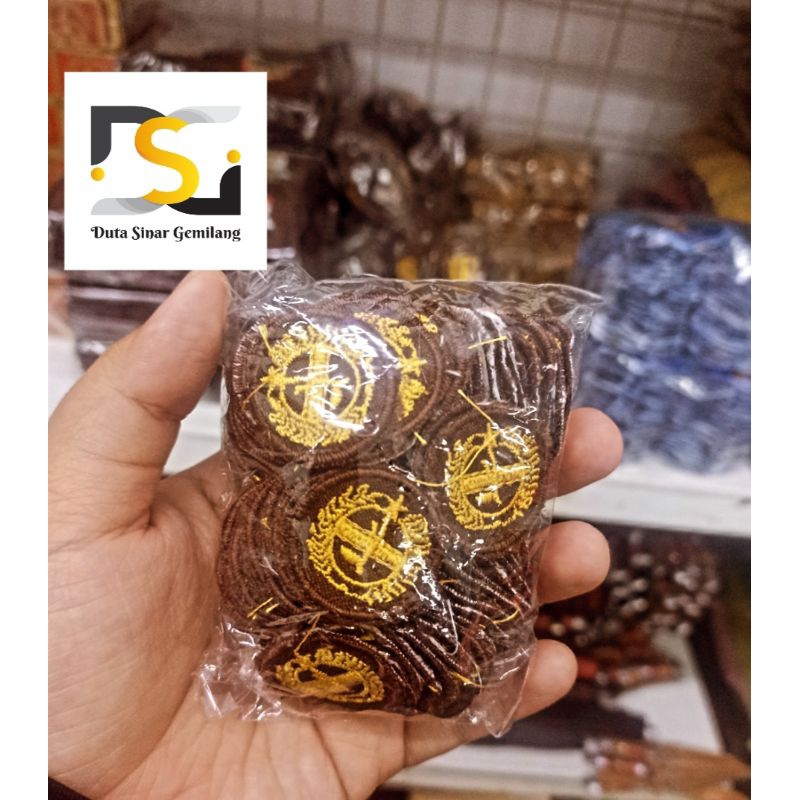 

Bet / Bedge Tunas Kotak, Leli, Bulat-Kotak untuk perlengkapan pramuka