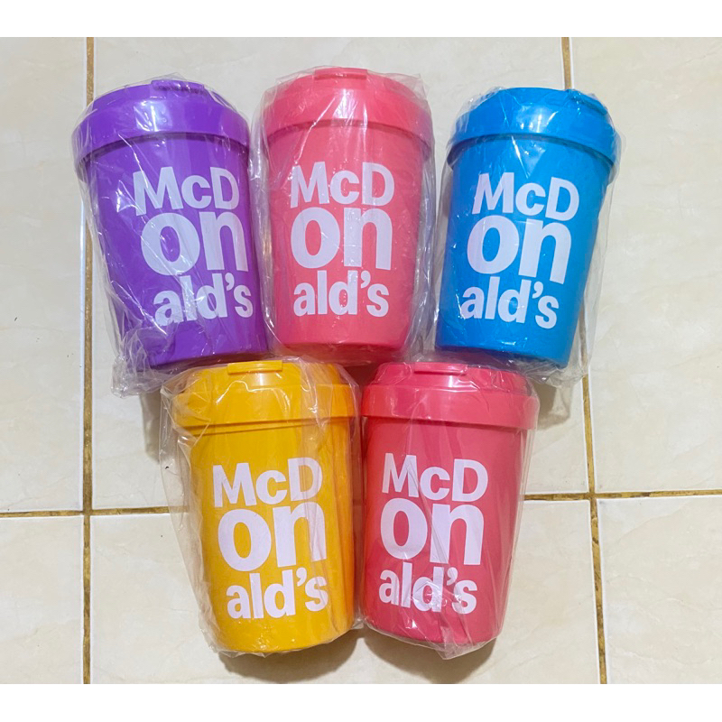 Botol minum Colorful Tumbler Mcd / Tumblr Mc Donalds / Mcdonald terbaru Ungu, Kuning