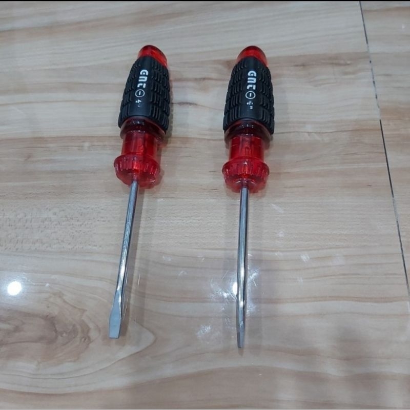 Obeng gagang karet 6 inch minus drei