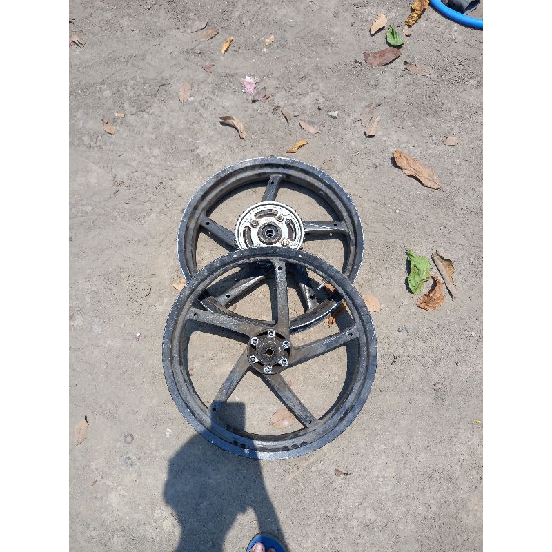 Velg hmf japan Tiger Revo Tiger 2000 ring 17 lebar 2.5 3.5