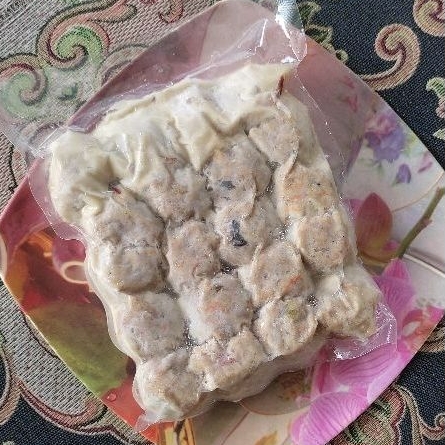 

Dimsum Frozen Mix isi 20 (ayam 16, udang 4) kemasan vacum sealed