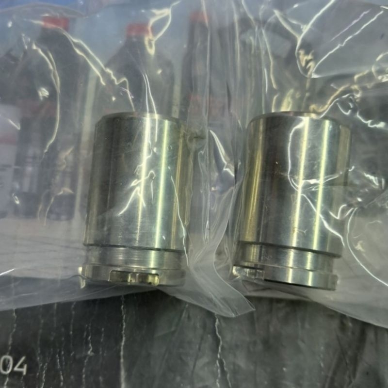Piston Caliper Kaliper Belakang Mitsubishi Lancer CB5 1800CC Lancer Dangan DOHC
