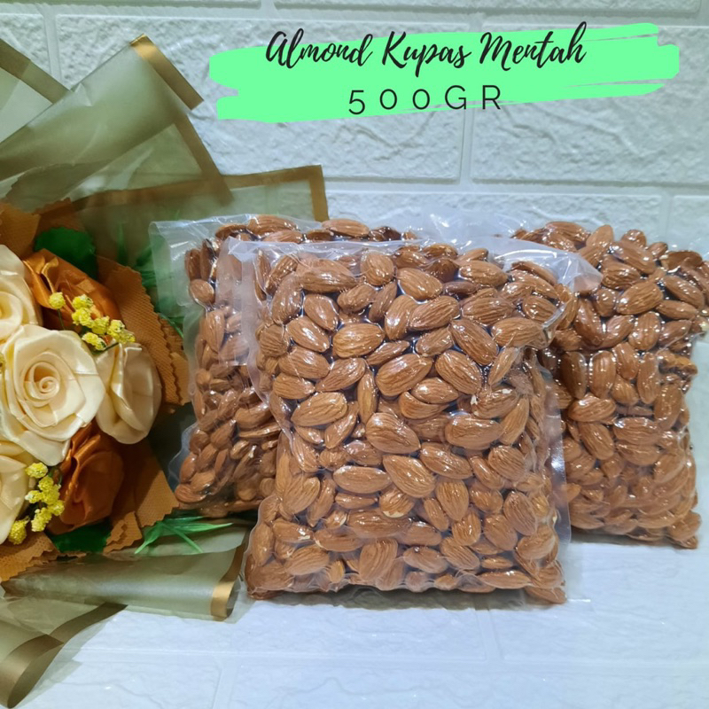 

KACANG ALMOND MENTAH KUPAS 500GR