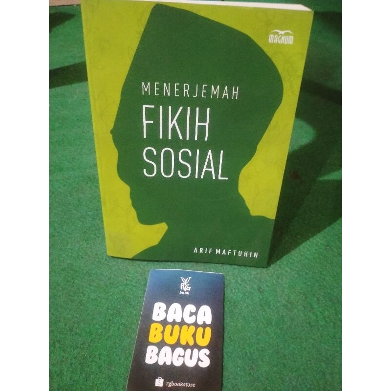 MENERJEMAH FIKIH SOSIAL - Buku Agama