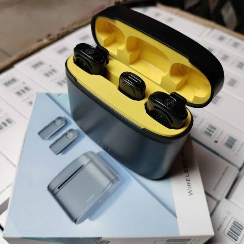 Terbaru Microphone Wirelless Mic Live Streaming Bkuetooth Plug and play 2 in 1