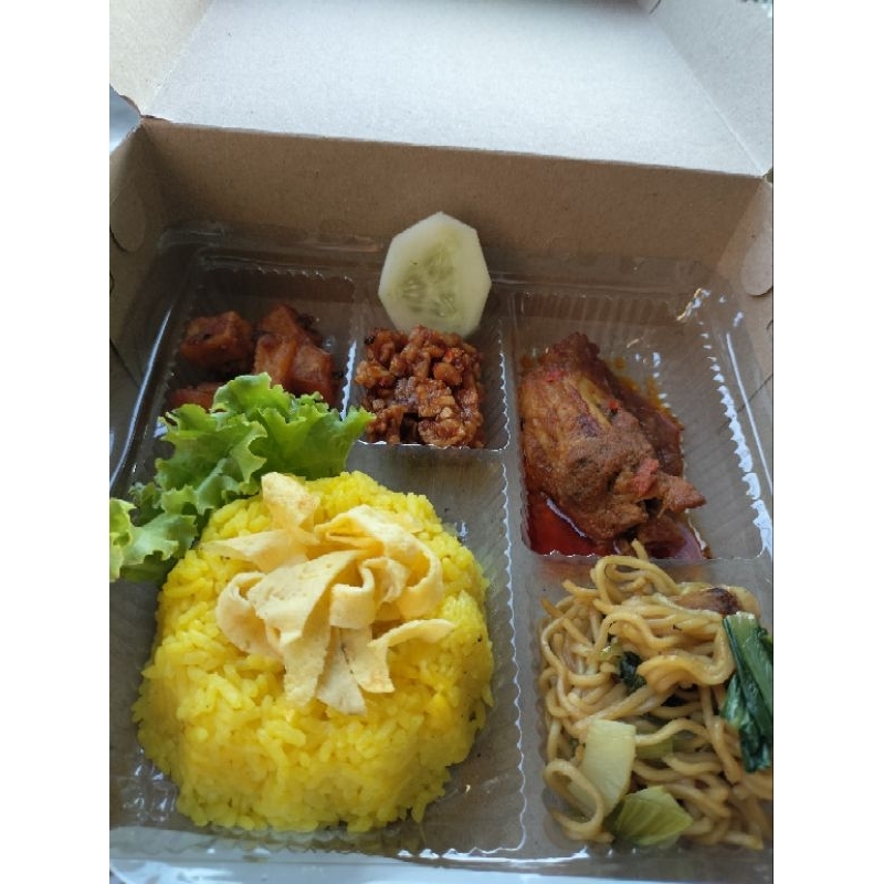 

Nasi kuning HEMAT